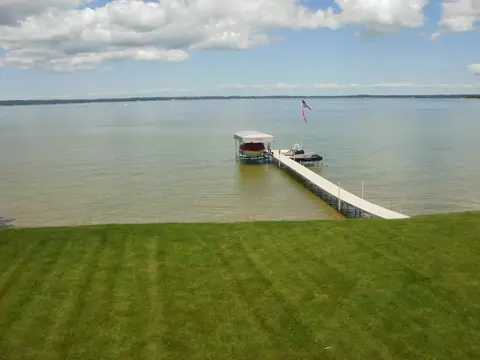1015 Needle Point Drive Cheboygan Mi 49721 Dr, Cheboygan, MI 49721 photo 11
