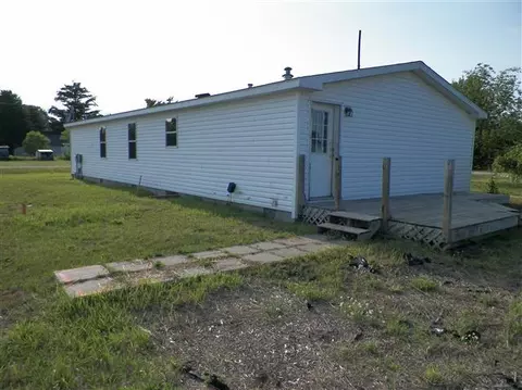 6166 Pell St, Pellston, MI 49769 photo 3