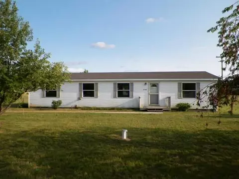 6166 Pell St, Pellston, MI 49769 photo 1