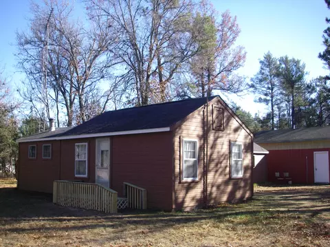 596 E M-72 Highway Grayling Mi 49738 Hwy, Grayling, MI 49738 photo 1