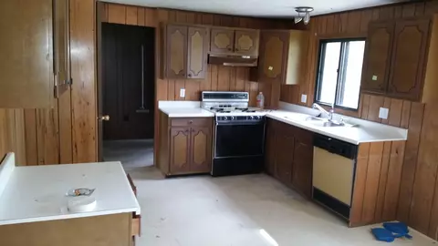321 Ausable Ct, Grayling, MI 49738 photo 2