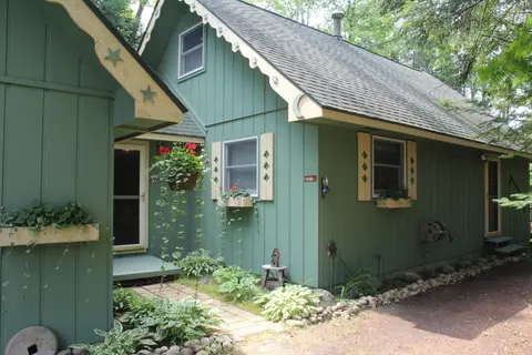 6061 N Cindy Ln, Frederic, MI 49733 photo 1