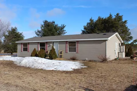 7397 Robinson Rd, Pellston, MI 49769 photo 1