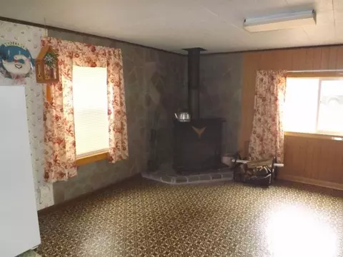 832 Pineview Dr, Mio, MI 48647 photo 3