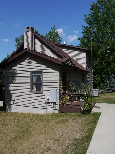 10578 N Old 27, Frederic, MI 49733 photo 1
