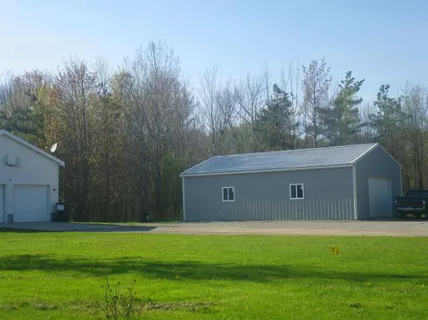 8445 Galbraith Rd, Cheboygan, MI 49721 photo 5