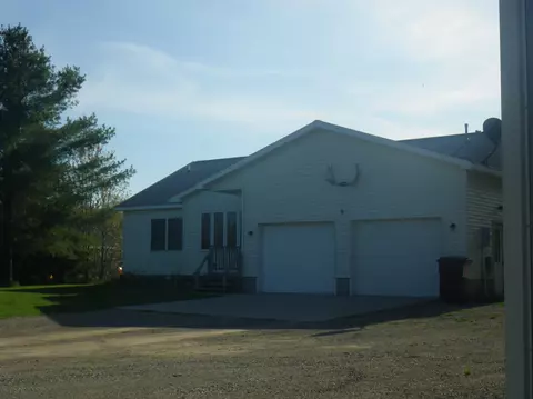 8445 Galbraith Rd, Cheboygan, MI 49721 photo 7