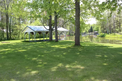 8202 Devils Elbow Dr, Brutus, MI 49716 photo 7