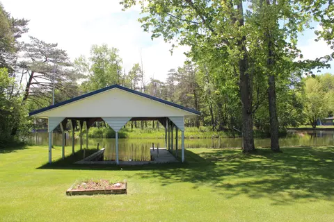 8202 Devils Elbow Dr, Brutus, MI 49716 photo 4
