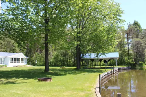 8202 Devils Elbow Dr, Brutus, MI 49716 photo 2