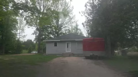 1606 E Naylor Alpena Mi 49707, Alpena, MI 49707 photo 2