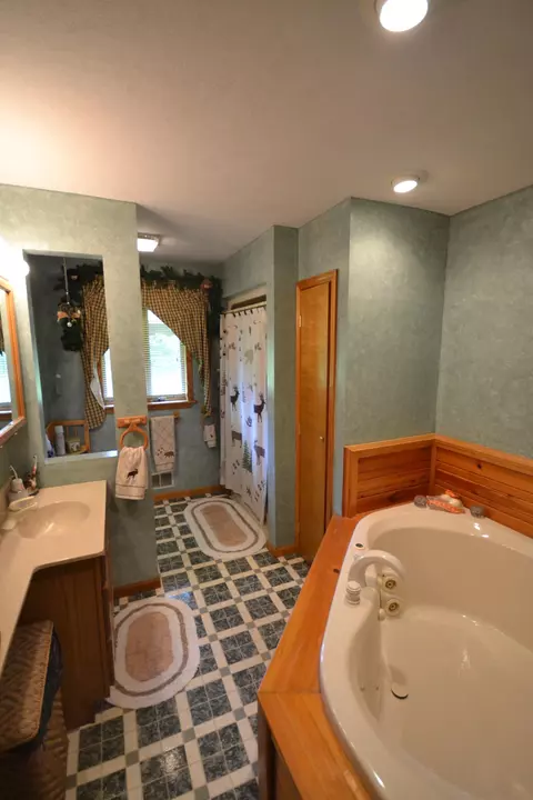5315 Pinecrest Dr, Lewiston, MI 49756 photo 8