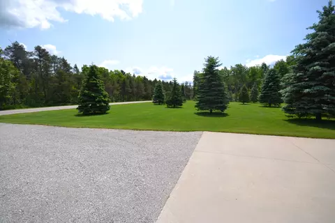 5315 Pinecrest Dr, Lewiston, MI 49756 photo 24
