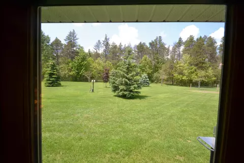 5315 Pinecrest Dr, Lewiston, MI 49756 photo 3