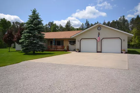 5315 Pinecrest Dr, Lewiston, MI 49756 photo 1