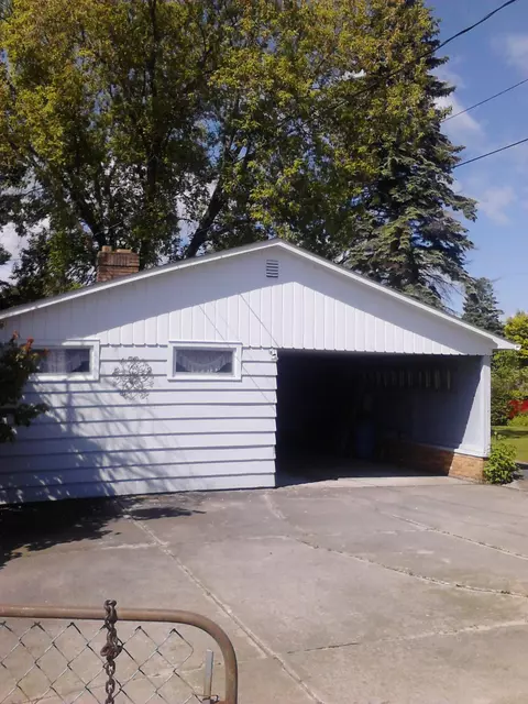 304 E Bingham Street Alpena Mi 49707 St, Alpena, MI 49707 photo 3