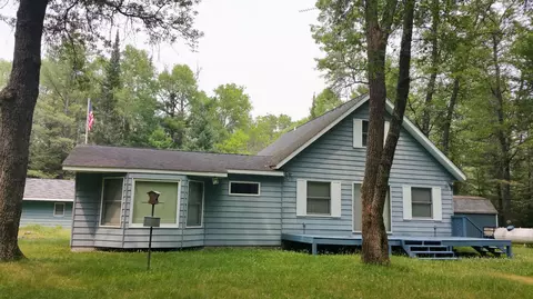 10662 Arrow Dr, Grayling, MI 49738 photo 1