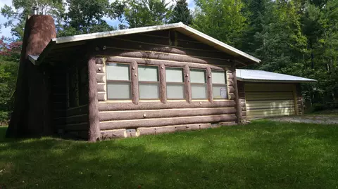 720 Algonquin Trl, Mio, MI 48647 photo 1