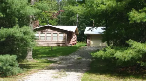 720 Algonquin Trl, Mio, MI 48647 photo 3