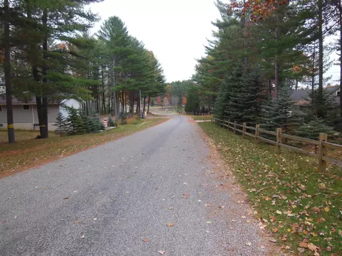 11776 Goodfellow Dr, Frederic, MI 49733 photo 7