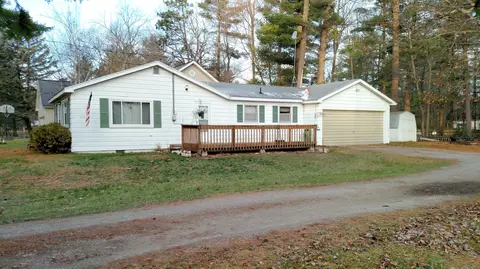 6364 Burchfield Rd, Indian River, MI 49749 photo 2