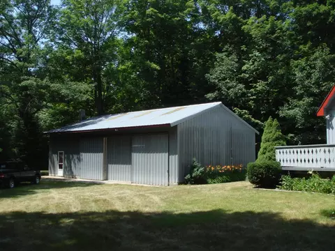 661 W Alexander Rd, Vanderbilt, MI 49795 photo 3
