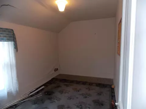 223 N E St, Cheboygan, MI 49721 photo 7