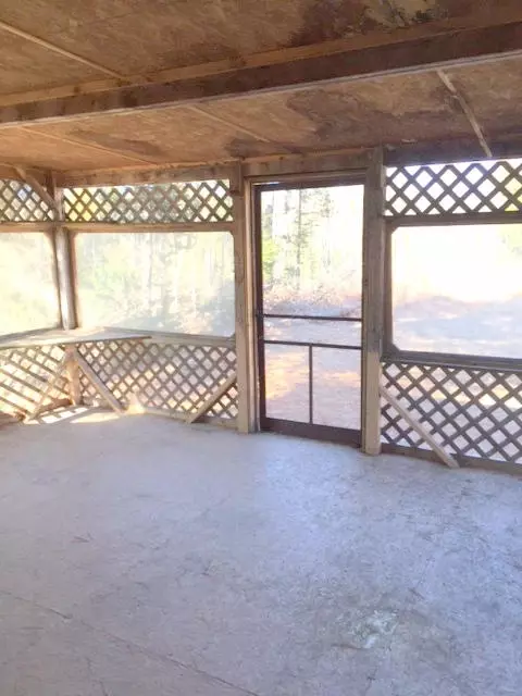 72 Barlow Trl, Luzerne, MI 48636 photo 12