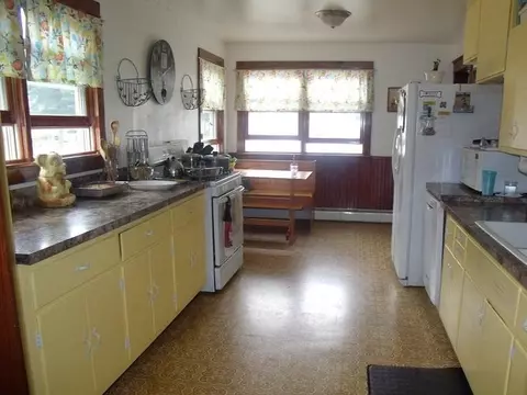710 E Michigan Ave, Grayling, MI 49738 photo 3