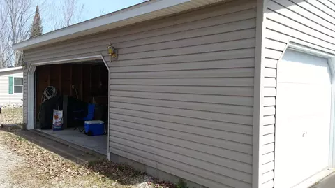 15544 Lakeview Dr, Wolverine, MI 49799 photo 21
