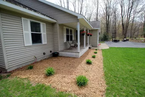 8562 Ridgeway Rd, Petoskey, MI 49770 photo 4