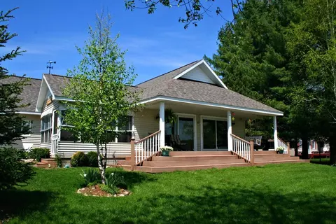 15205 Valley Dr, Wolverine, MI 49799 photo 3