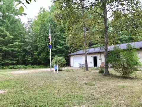 9416 Beach Ter, Grayling, MI 49738 photo 2