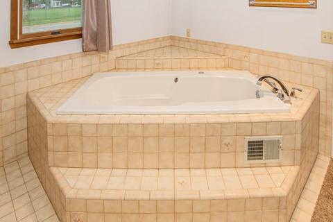 405 Spruce St, Grayling, MI 49738 photo 8