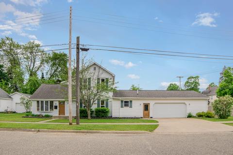 405 Spruce St, Grayling, MI 49738 photo 2