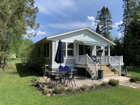 15190 Lakeview Dr, Wolverine, MI 49799 photo 3