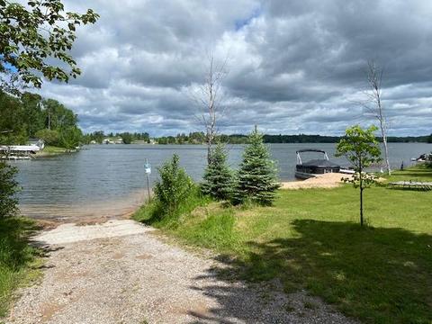 15913 Lakeview Dr, Wolverine, MI 49799 photo 21