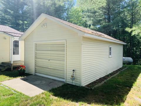 1886 Springvale Dr, Grayling, MI 49738 photo 4