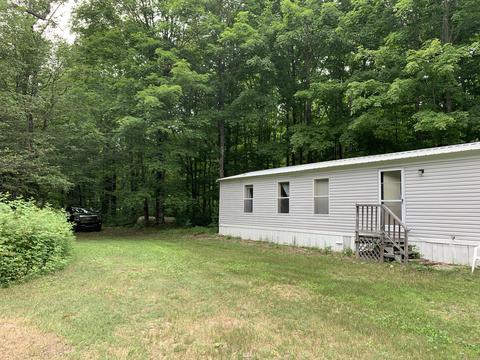 2125 Myrtle Ln, Vanderbilt, MI 49795 photo 2