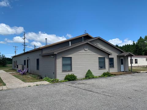 7457 Robinson Road Pellston Mi 49769 Rd, Pellston, MI 49769 photo 2