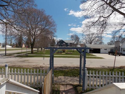 324 E State St, Cheboygan, MI 49721 photo 30
