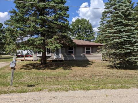 582 Crescent Place Grayling Mi 49738 Pl, Grayling, MI 49738 photo 4