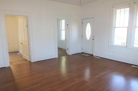 128 N E Street Cheboygan Mi 49721 St, Cheboygan, MI 49721 photo 3