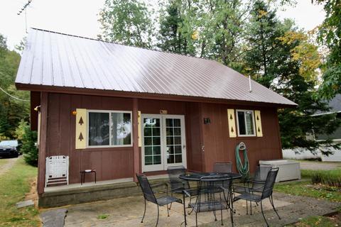 15966 Lakeview Dr, Wolverine, MI 49799 photo 1