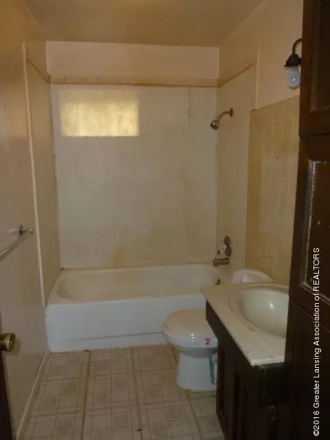 10351 M-78, Haslett, MI 48840 photo 3