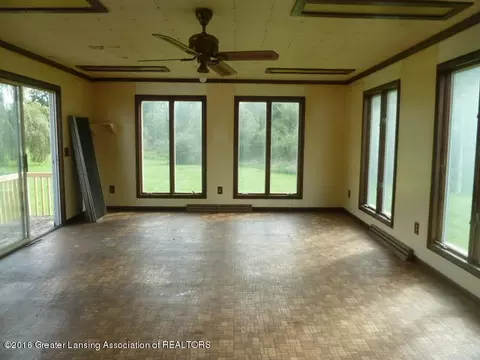 10351 M-78, Haslett, MI 48840 photo 6