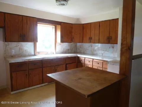 10351 M-78, Haslett, MI 48840 photo 4