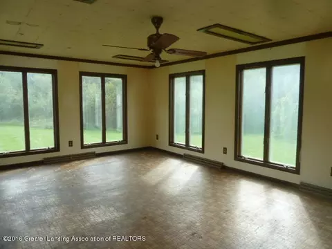 10351 M-78, Haslett, MI 48840 photo 8