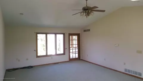 13800 Upton, Bath, MI 48808 photo 8