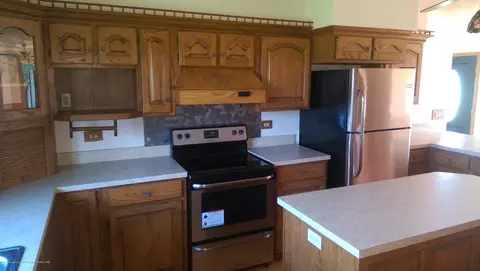 13800 Upton, Bath, MI 48808 photo 5